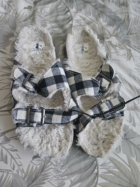 Plaid Faux-Fur Slide Sandals for Kids — Black & White